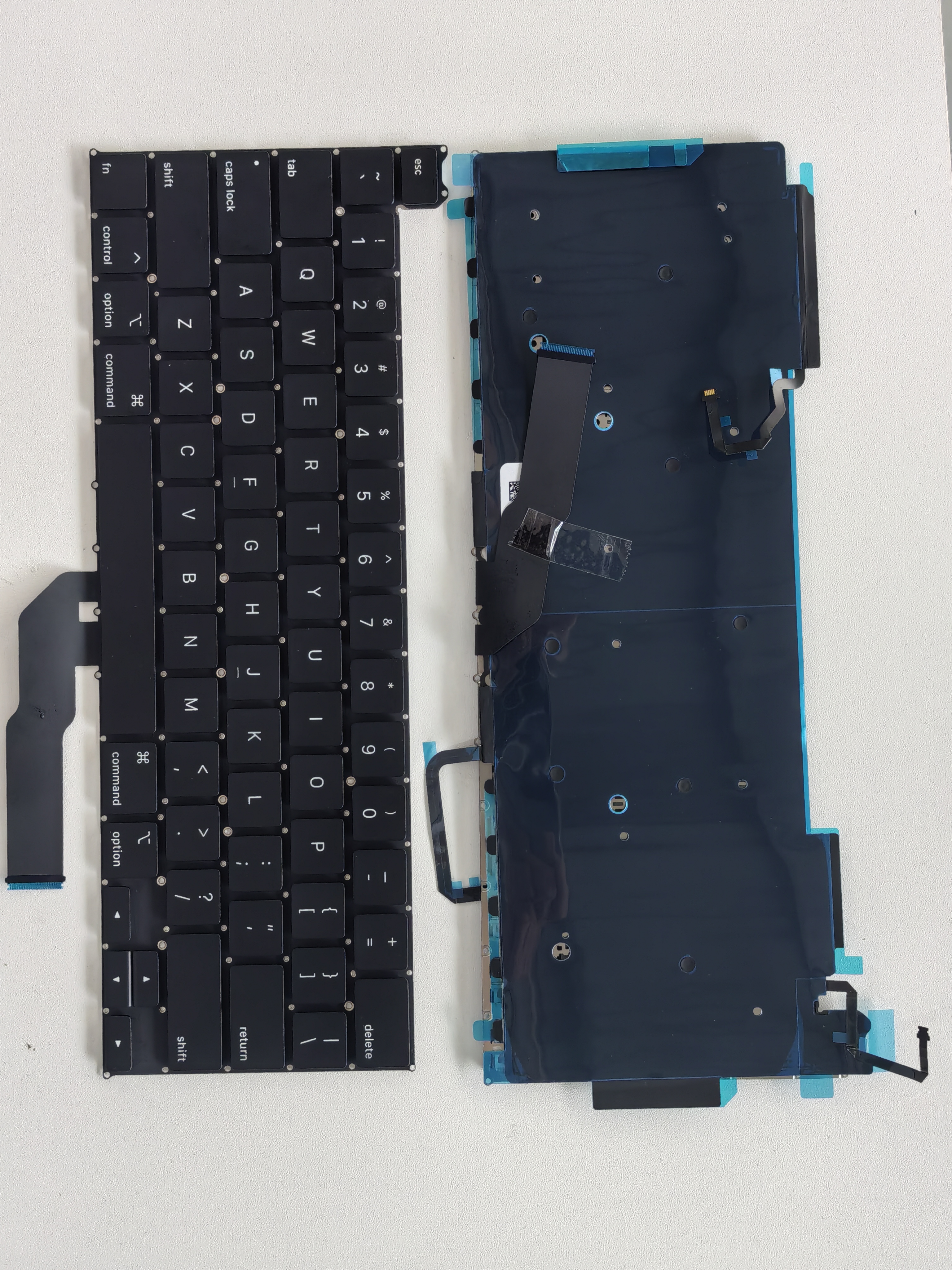 Picture of New Replacement Laptop Keyboard For APPLE A2251 small carriage return BLACK Backlit US Layout